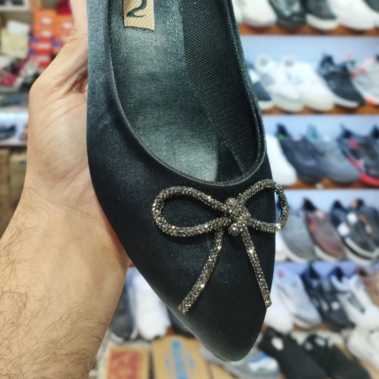 بابت پاپیونی نگینی