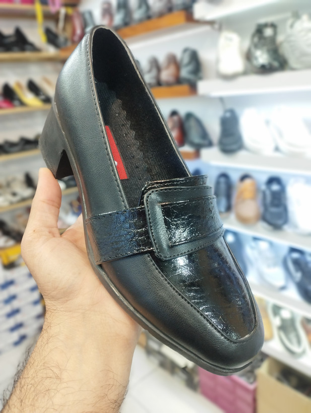 کفش راحتی اداری زنانه ( کمربندی )